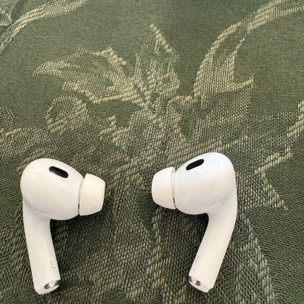 AirPods 3rd Generation - Picture 6 of 6